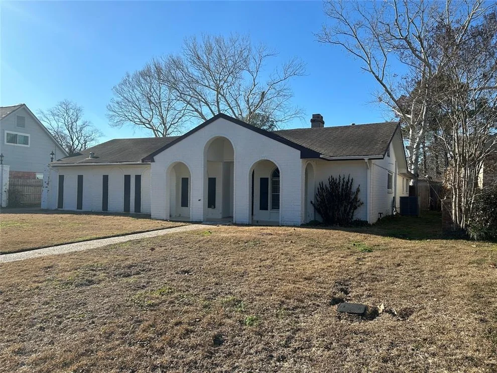 Unit for sale at 17915 Loring Lane, Spring, TX 77388