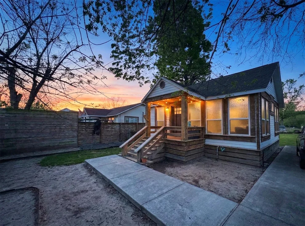 Unit for sale at 129 Garrotsville Street, Houston, TX 77022