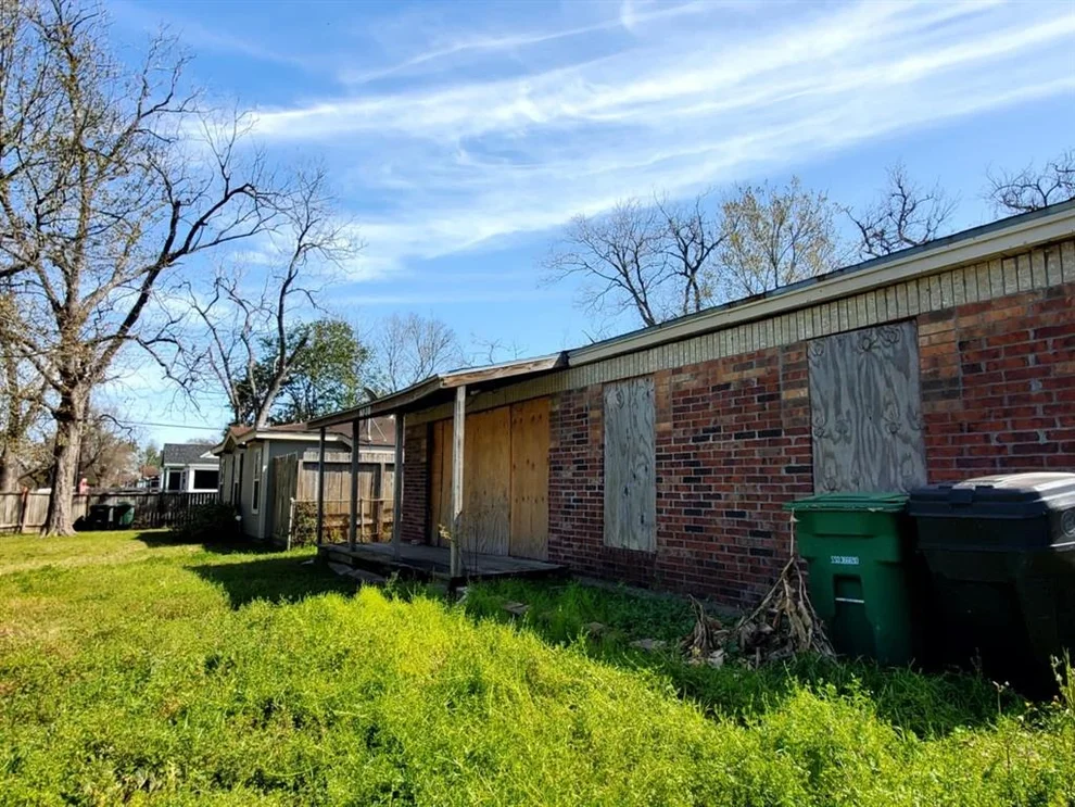 Unit for sale at 6938 Narcissus Street, Houston, TX 77087