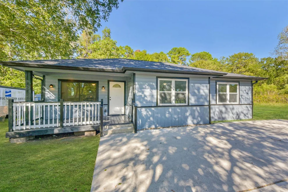 Unit for sale at 8925 Everglade Drive, Houston, TX 77078