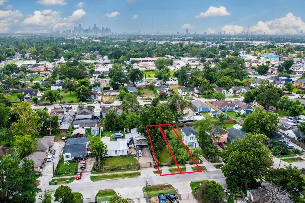 Unit for sale at 212 Garrotsville Street, Houston, TX 77022