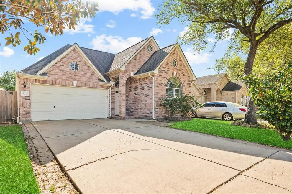 Unit for sale at 8027 Daylilly Creek Drive, Houston, TX 77083