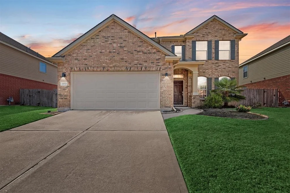 Unit for sale at 14723 Oaks Crossing Lane, Houston, TX 77070