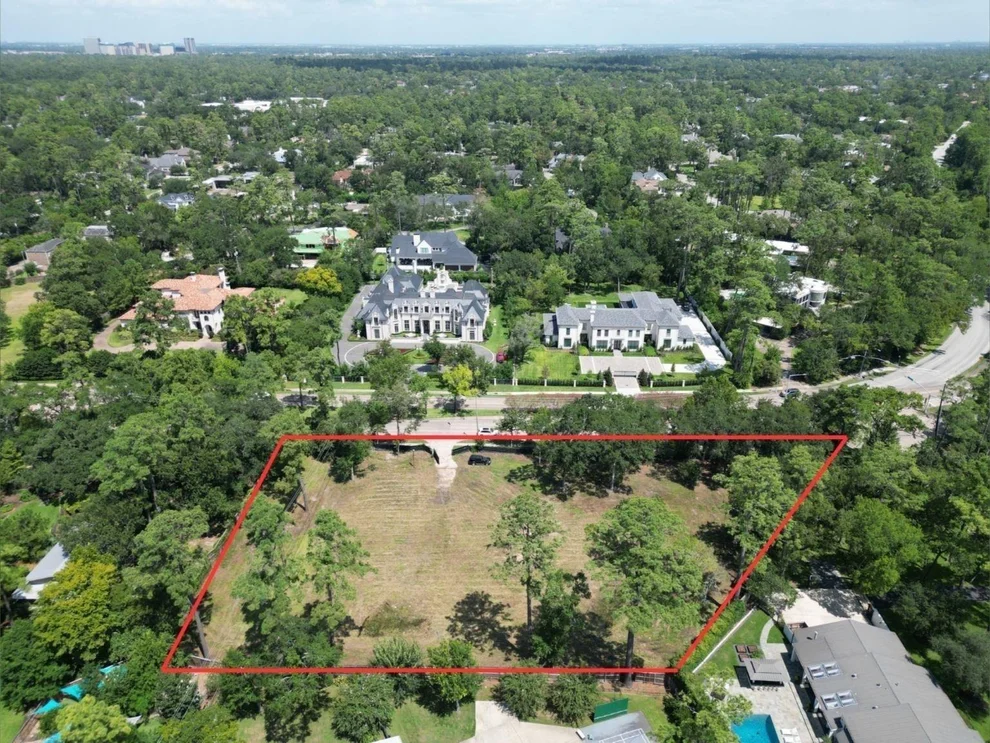 Unit for sale at 11439 Memorial Drive, Houston, TX 77024