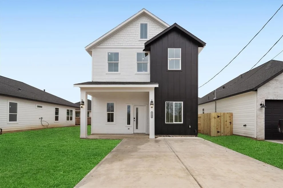 Unit for sale at 11190 Fieldcrest Drive, La Porte, TX 77571