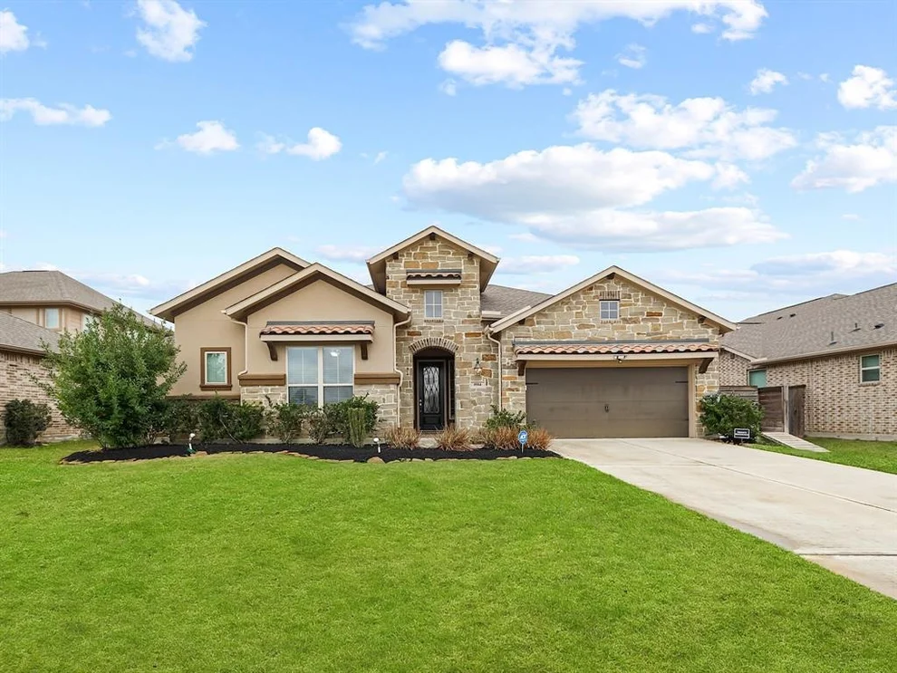 Unit for sale at 8914 Stonebriar Creek Crossing, Tomball, TX 77375