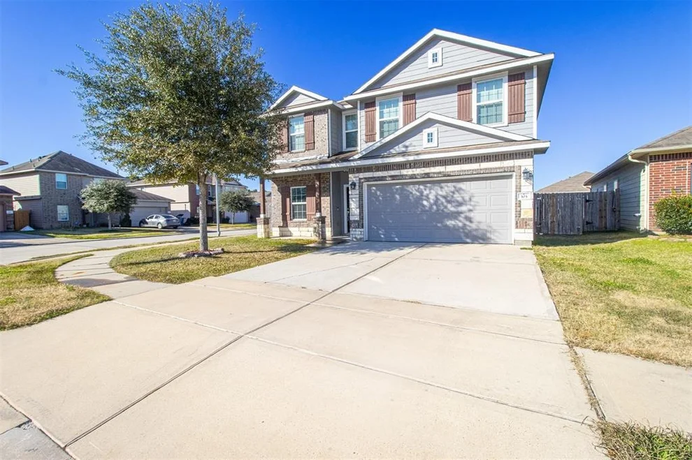 Unit for sale at 303 Ginseng Lane, Crosby, TX 77532