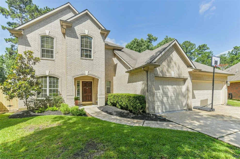 Unit for sale at 227 Fairwind Trail Drive, The Woodlands, TX 77385