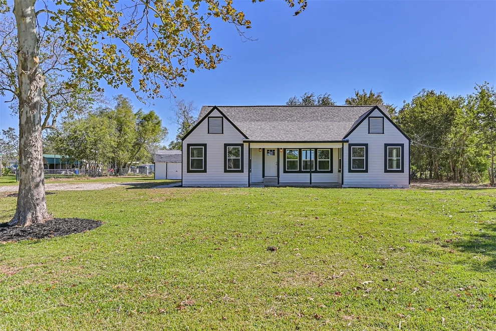 Unit for sale at 5219 Avenue A, Santa Fe, TX 77510