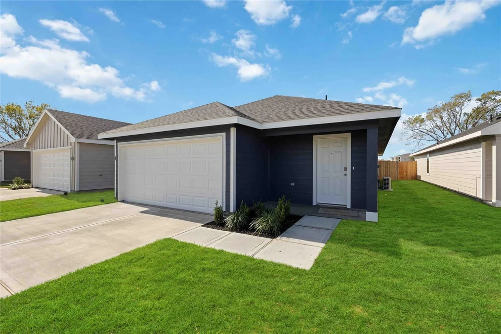 Unit for sale at 4814 Peanut Butter And Jelly Drive, Houston, TX 77048