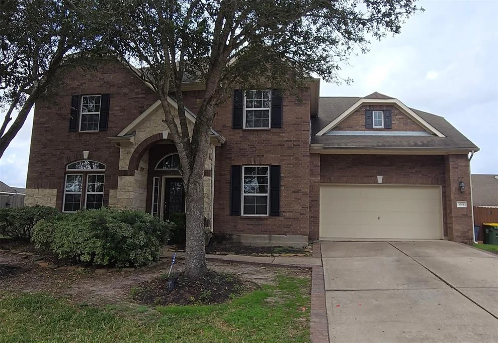 Unit for sale at 3104 Orchard Briar Ln, Pearland, TX 77584