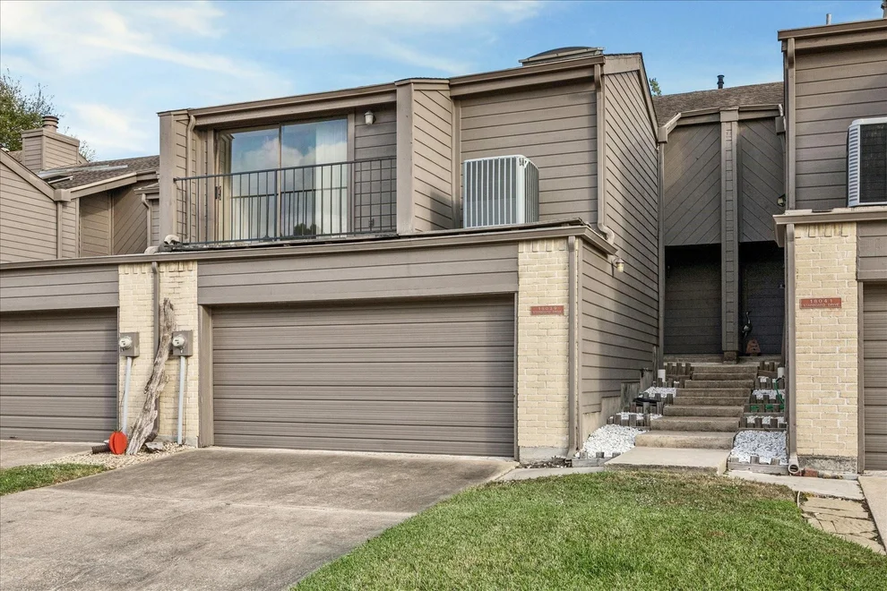 Unit for sale at 18039 Starboard Drive, Houston, TX 77058