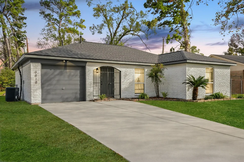 Unit for sale at 9818 Degas Lane, Houston, TX 77016