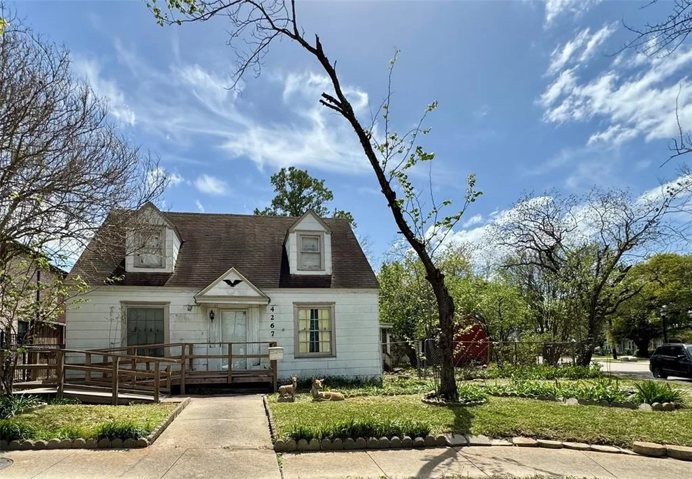 Unit for sale at 4267 S Judson, Houston, TX 77005