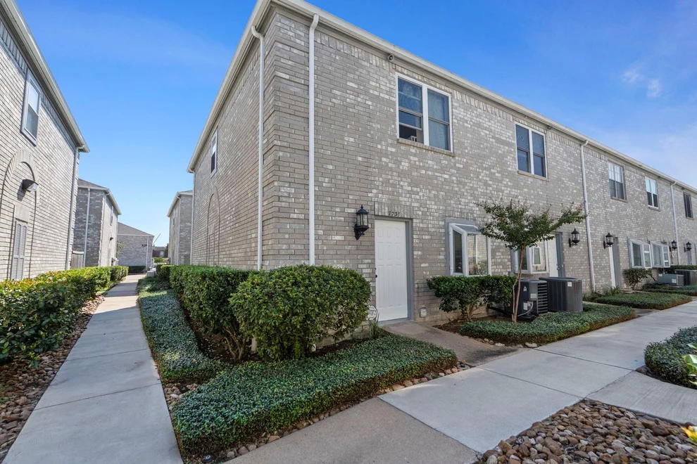 Unit for sale at 7731 Cambridge Street, Houston, TX 77054