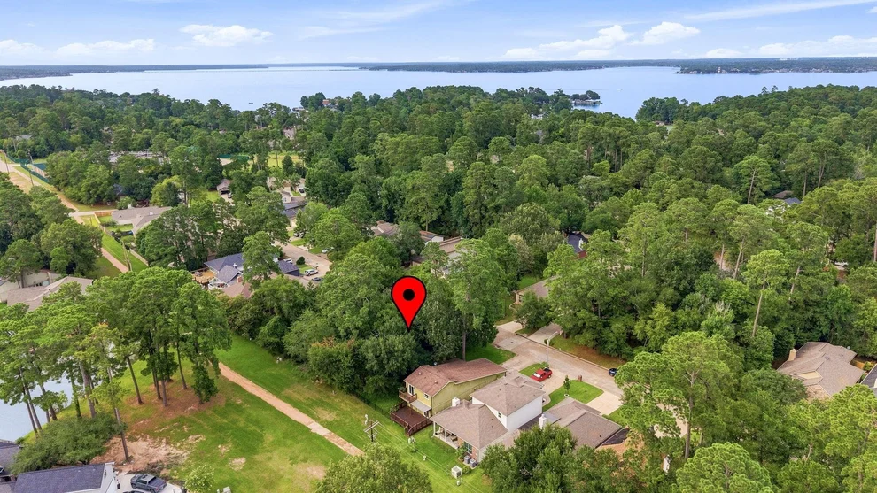 Unit for sale at 2935 Whitman Drive, Montgomery, TX 77356