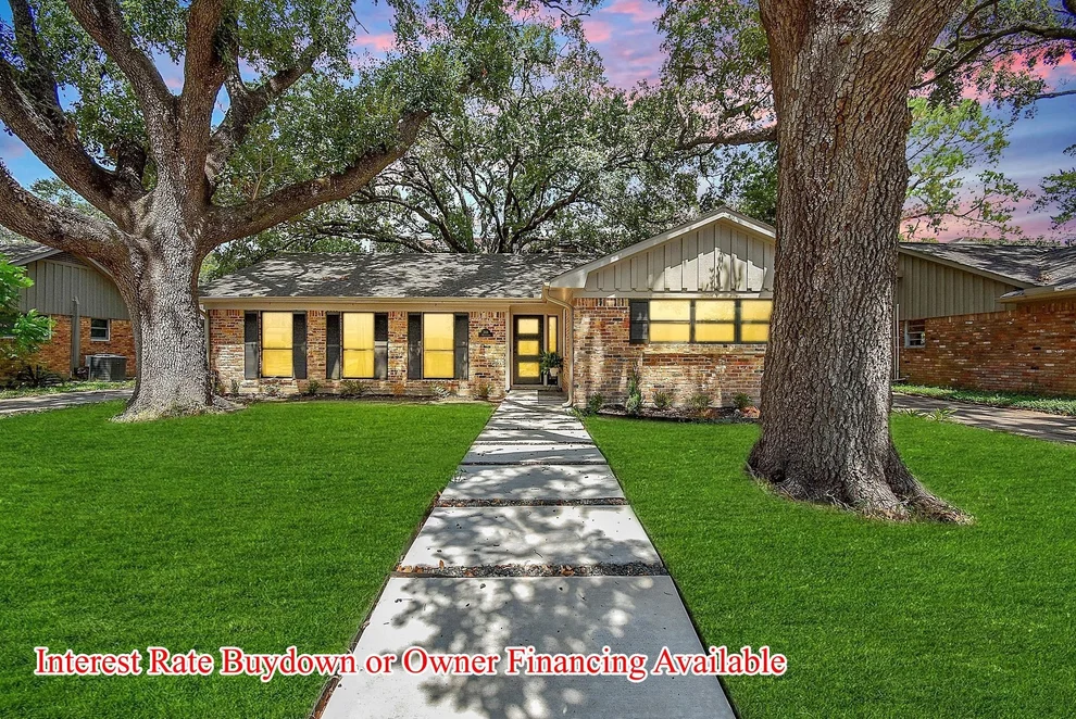 Unit for sale at 7618 Highmeadow Drive, Houston, TX 77063