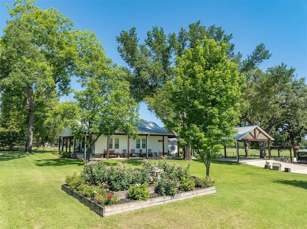 Unit for sale at 11198 Loop 60, Larue, TX 75770