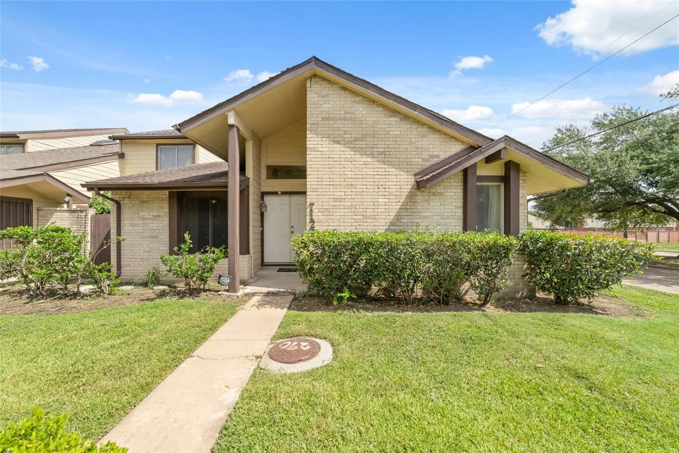 Unit for sale at 7122 S Dairy Ashford Road, Houston, TX 77072