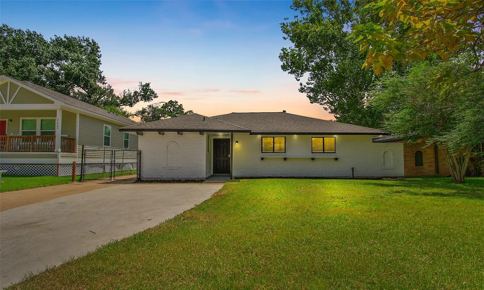 Unit for sale at 11058 Vailview Drive, Houston, TX 77016