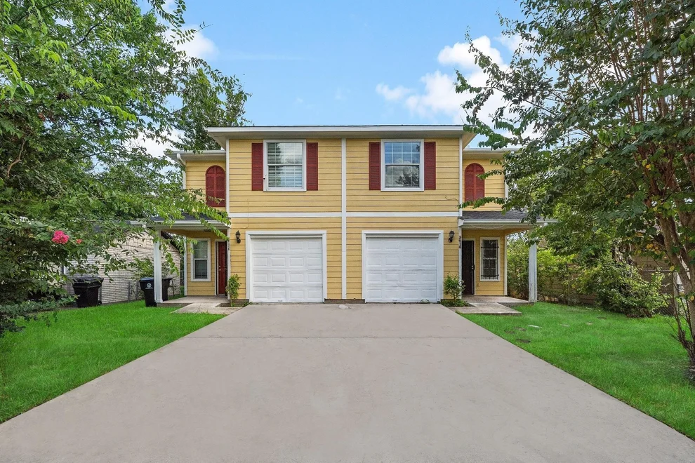Unit for sale at 3614 Dawson Lane, Houston, TX 77051