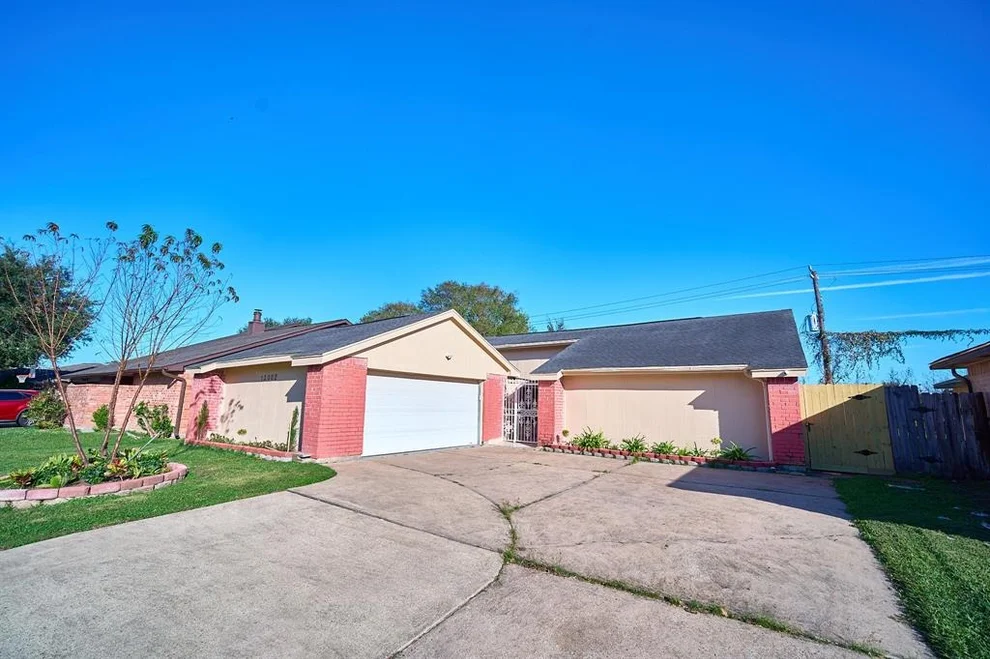 Unit for sale at 13002 Becklin Lane, Houston, TX 77099
