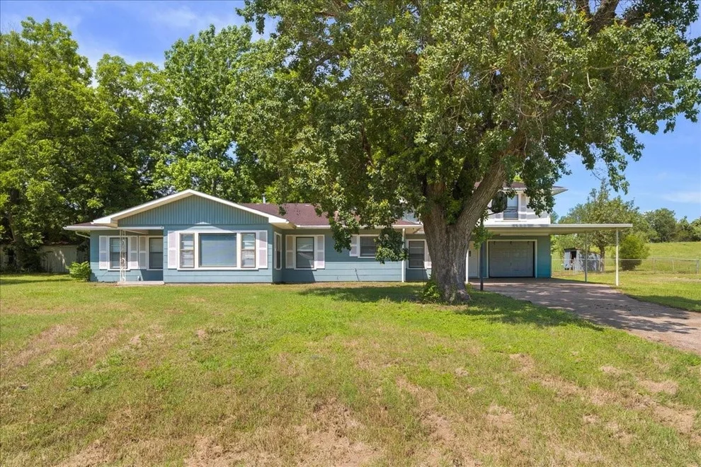 Unit for sale at 8081 Ernst Parkway, Industry, TX 78944