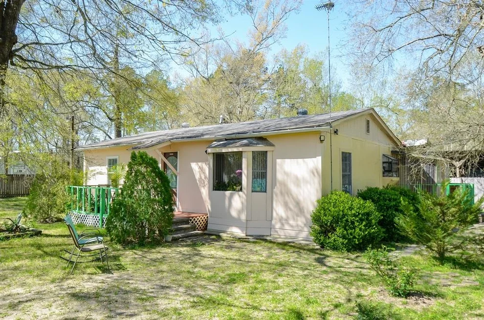 Unit for sale at 18824 Deer Glen Drive, Conroe, TX 77302