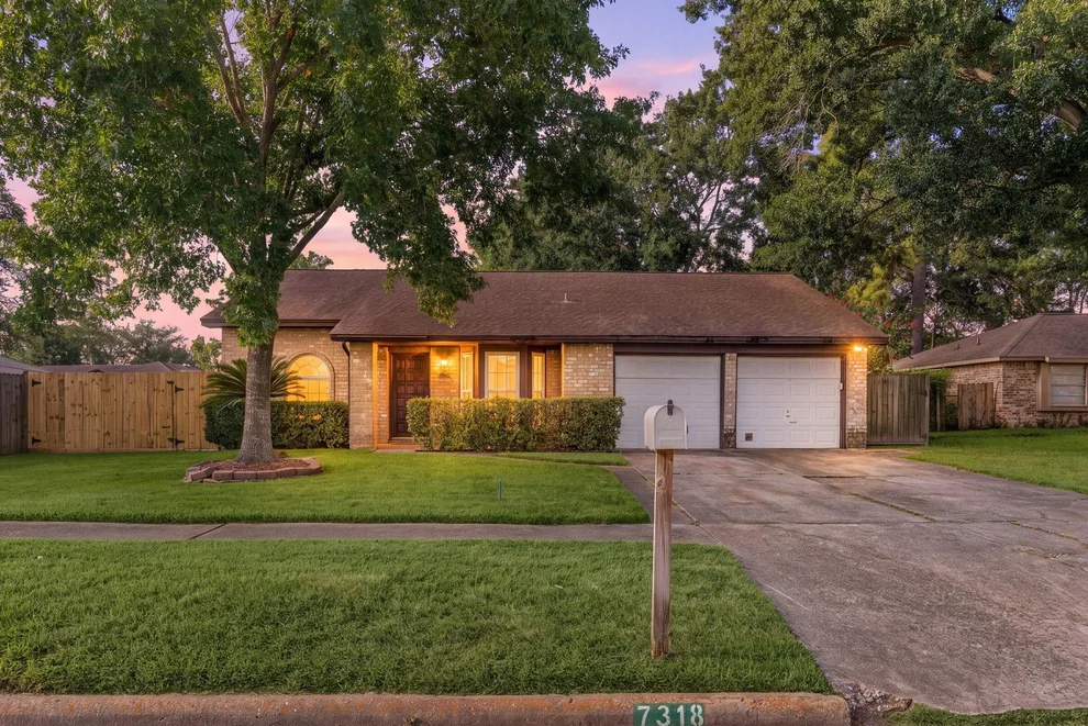 Unit for sale at 7318 Foxhurst Lane, Humble, TX 77338