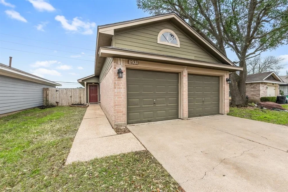 Unit for sale at 11931 Westwold Drive, Tomball, TX 77377