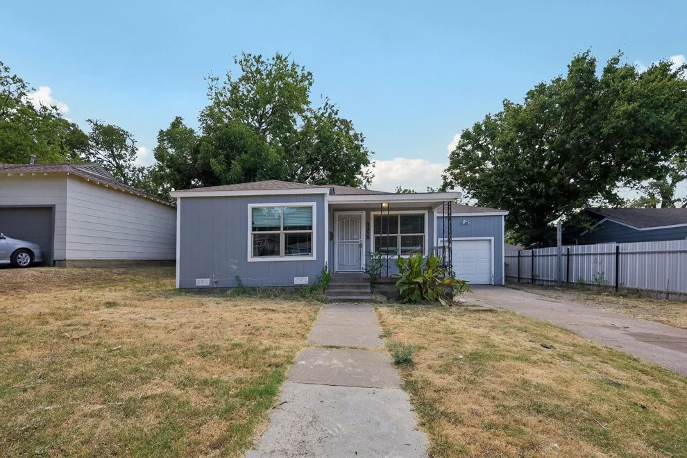 Unit for sale at 3455 W Boyce Avenue, Fort Worth, TX 76133