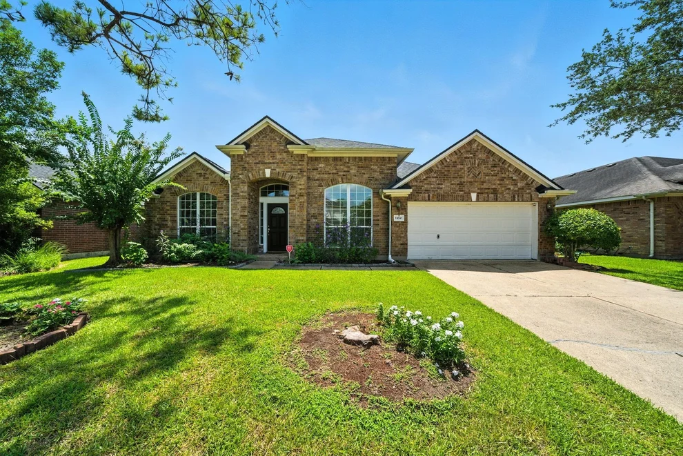 Unit for sale at 11610 Waterwood Court, Pearland, TX 77584