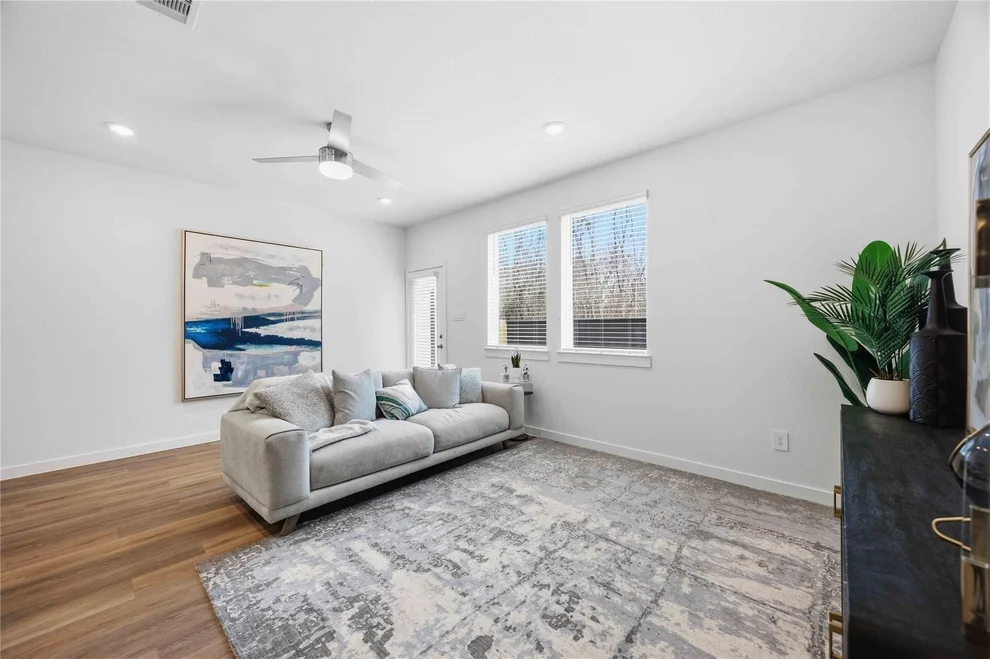 Unit for sale at 1054 Wheatley Oak Lane, Houston, TX 77091