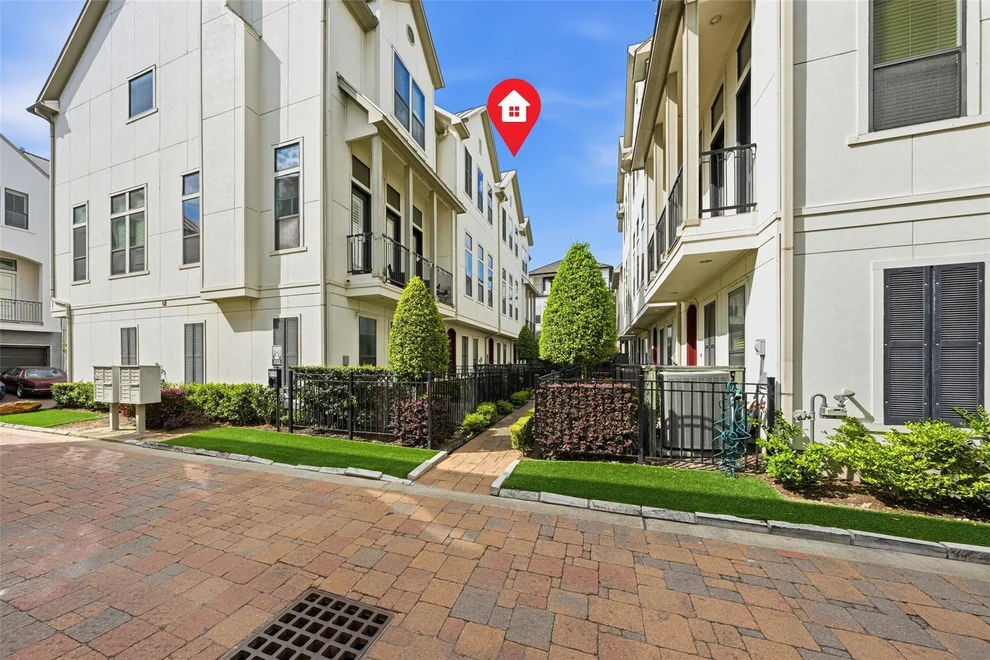 Unit for sale at 5716 Kansas St, Houston, TX 77007