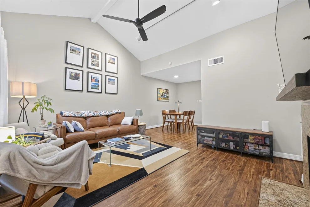 Unit for sale at 4000 Purdue Street, Houston, TX 77005