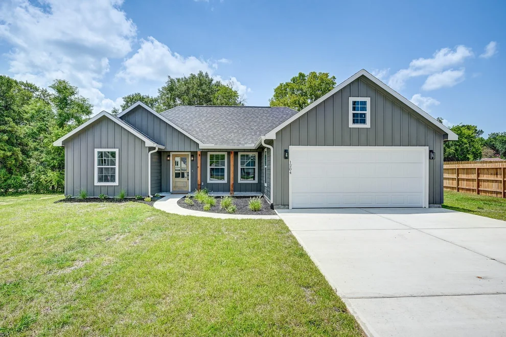 Unit for sale at 1204 Ada Street, New Waverly, TX 77358