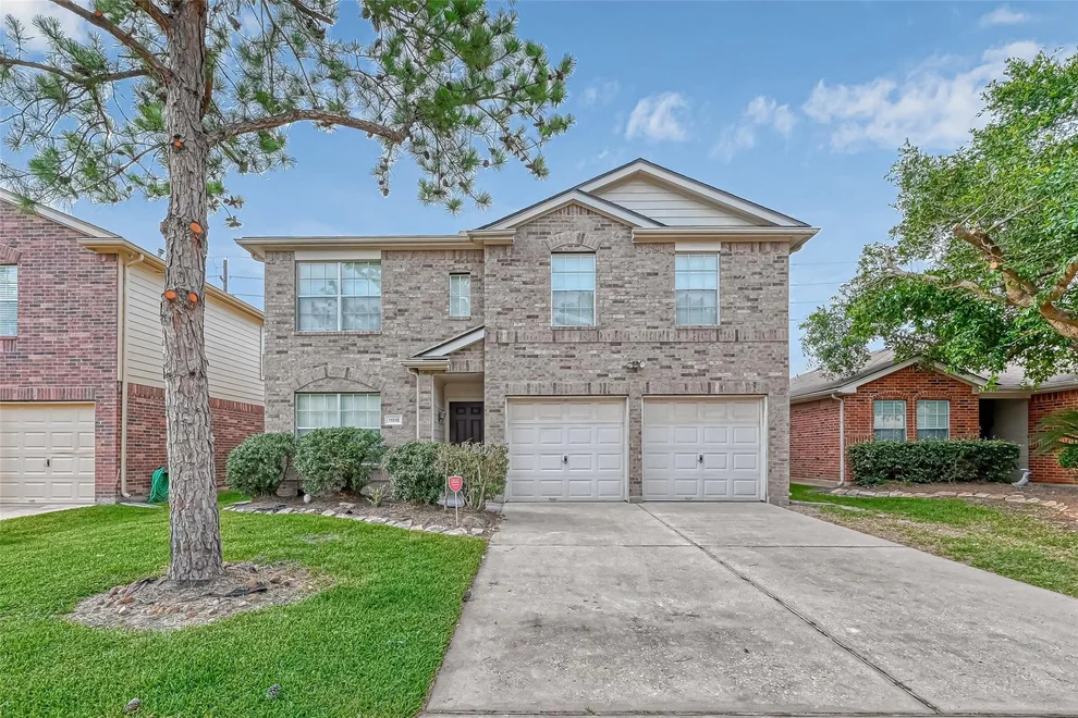 Unit for sale at 11918 Solon Springs Drive, Tomball, TX 77375