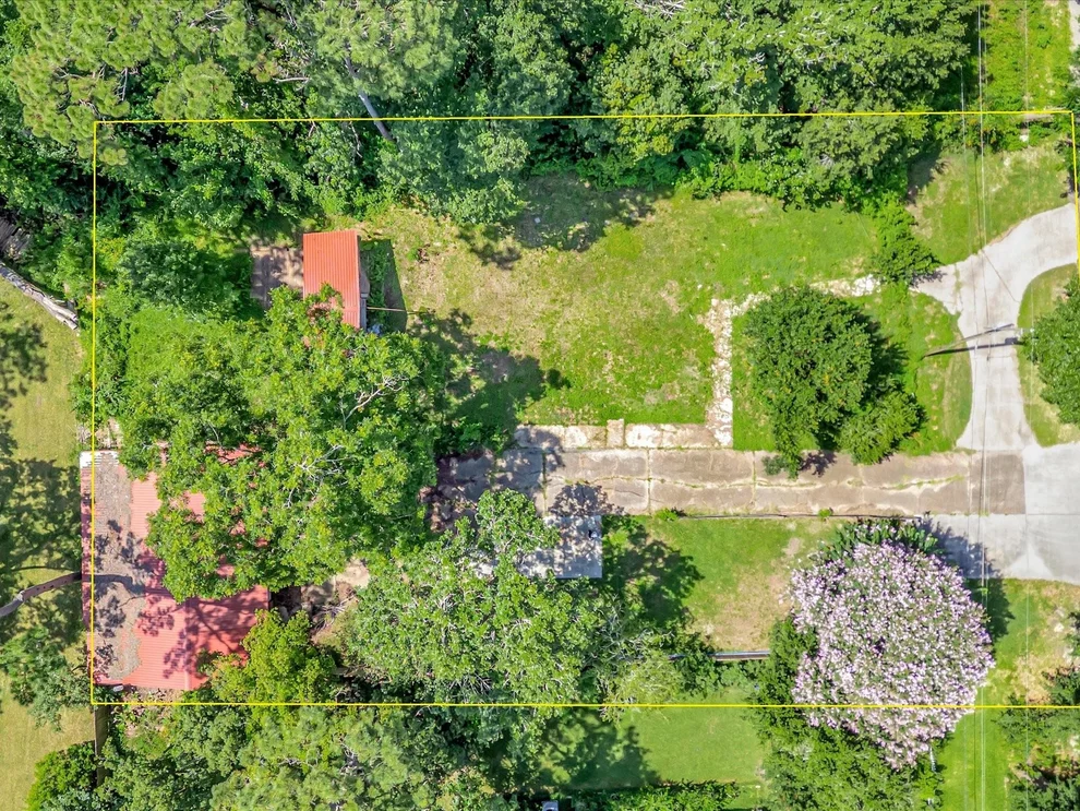 Unit for sale at 5213 Palm Drive, Dickinson, TX 77539