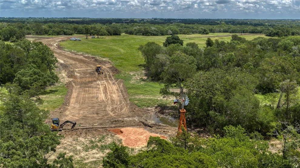 Unit for sale at 27 Ridgewood Farms Way, Brenham, TX 77833
