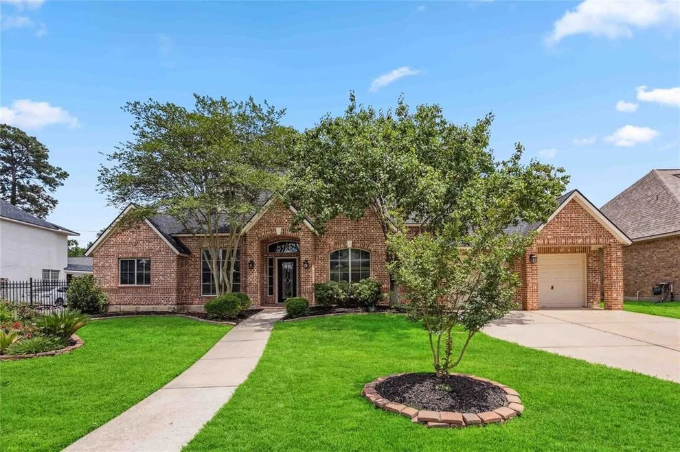 Unit for sale at 23822 Wellington Court Boulevard, Spring, TX 77389