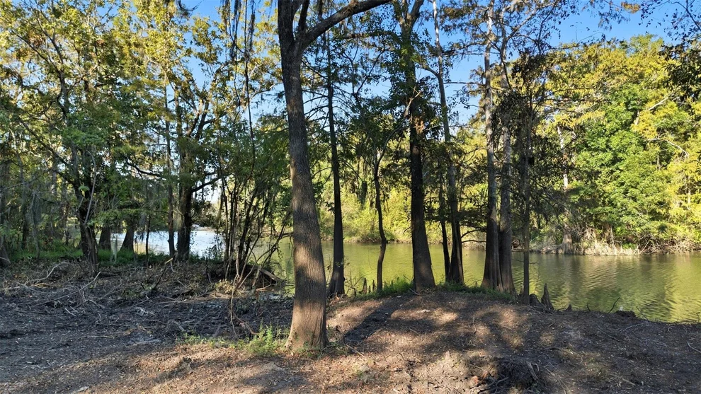 Unit for sale at 112 Private Road 4019a, Dayton, TX 77535