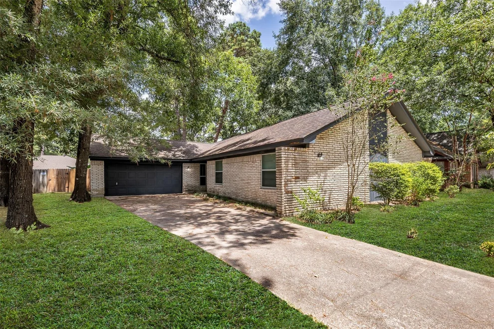 Unit for sale at 2023 Shadow Rock Drive, Kingwood, TX 77339