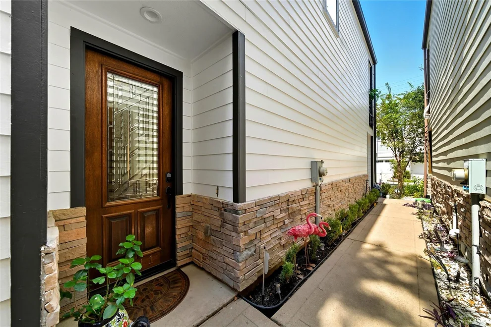 Unit for sale at 1611 Vermont Street, Houston, TX 77006