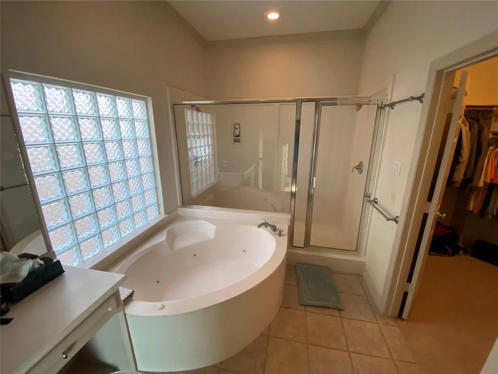 Unit for sale at 2230 Mimosa Drive, Houston, TX 77019