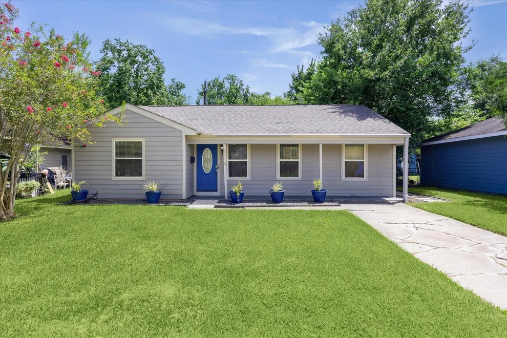 Unit for sale at 5014 Yellowstone Boulevard, Houston, TX 77021
