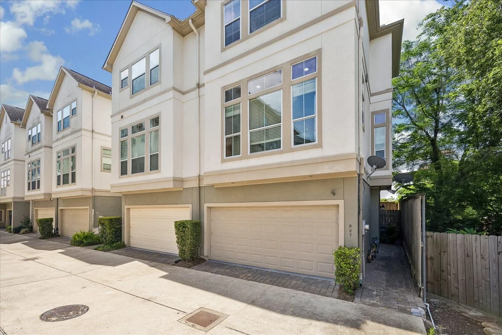 Unit for sale at 627 Hartman Street, Houston, TX 77007