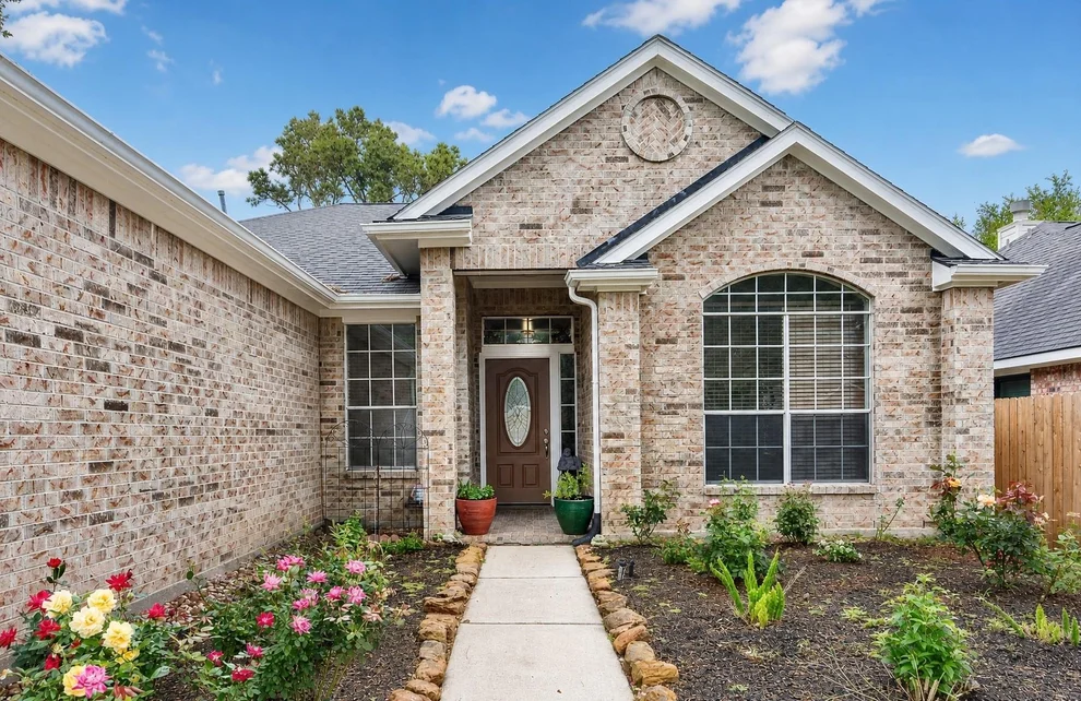 Unit for sale at 1727 Whispering Forest Drive, Kingwood, TX 77339