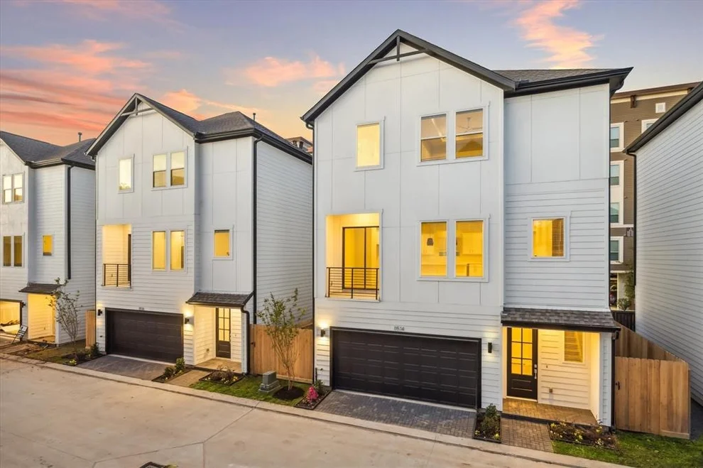 Unit for sale at 8510 Kolbe Village Way, Houston, TX 77055
