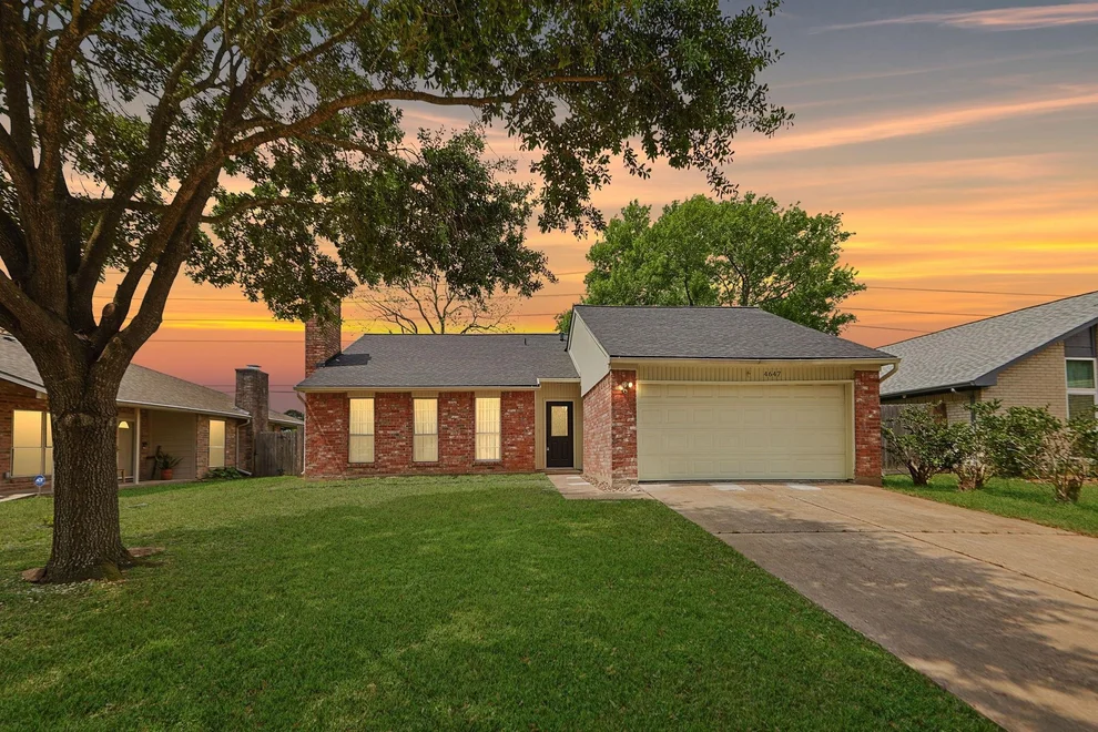 Unit for sale at 4647 Glenvillage Street, Houston, TX 77084