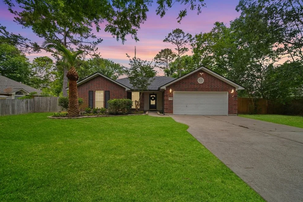 Unit for sale at 5509 Sycamore Drive, Dickinson, TX 77539